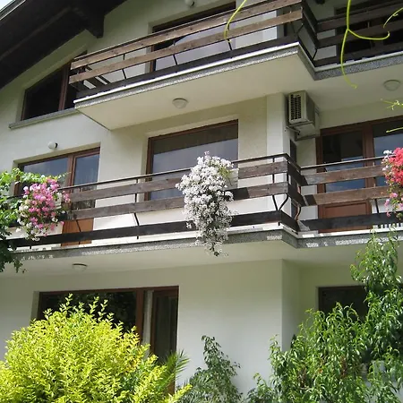 Slavina 3*