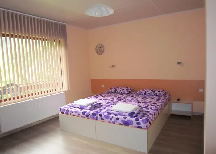 Slavina Affittacamere 3*